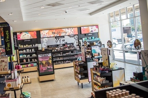 The Glossary beauty concept store (photo courtesy of Barnes & Noble College)