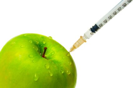 Green-apple-and-syringe.jpg