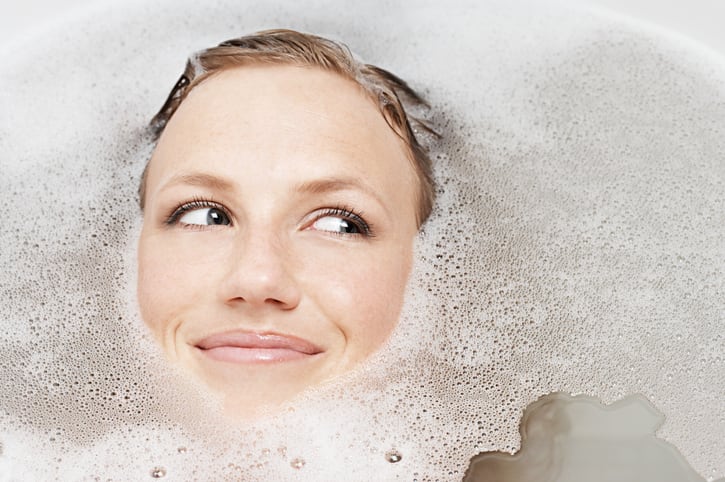bath_bathroom_bubbles_selfcare_relax_relaxation_ritual_warmth_consumer_trends_skincare_bodycare_shampoo_showergel_baths.jpg