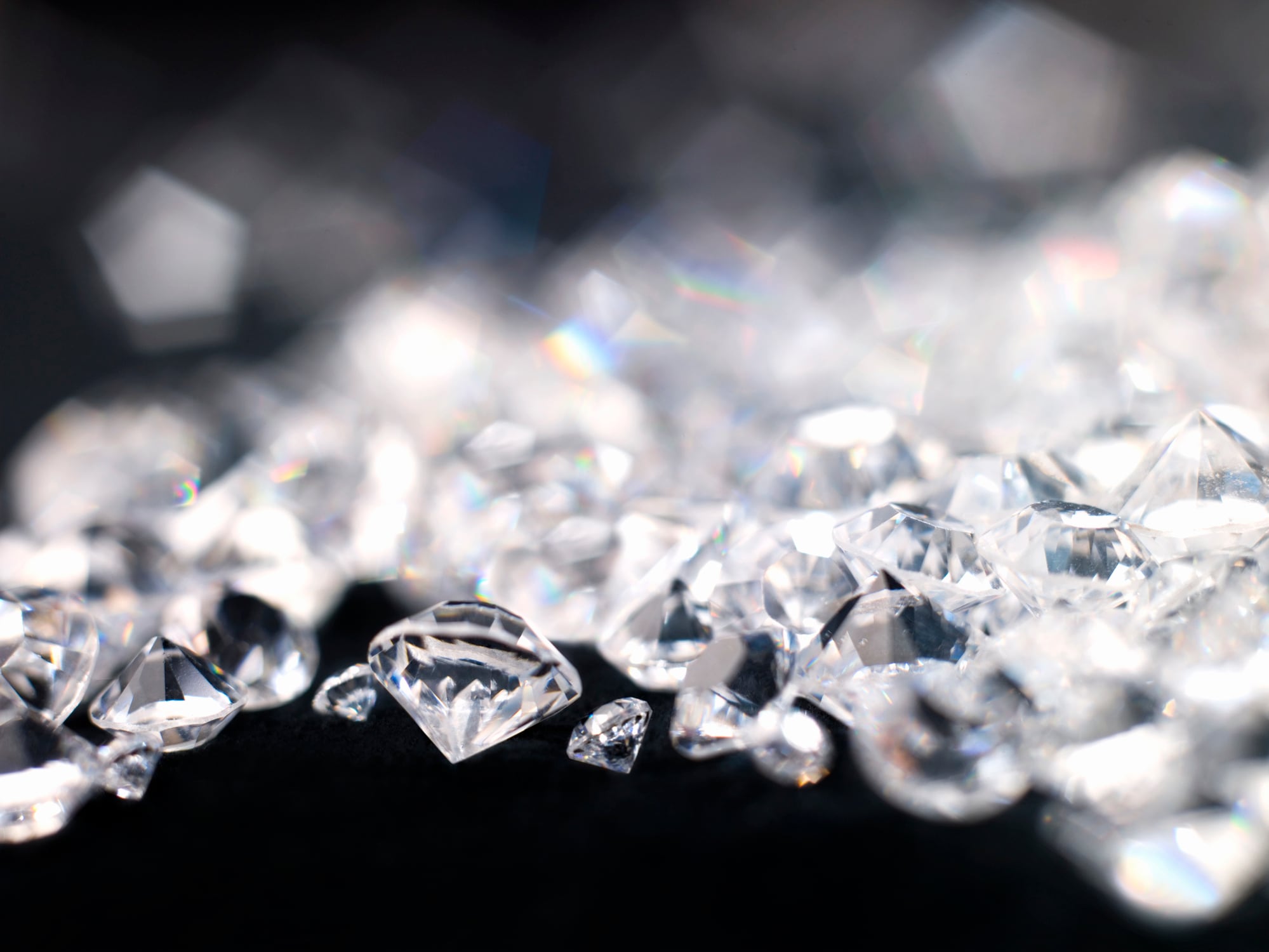 Coty and Swarovski aim to shine in the luxury beauty market with new partnership