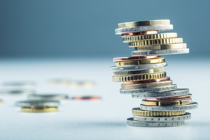 Euros_money_financial_earnings_reports_fiscal2020.jpg