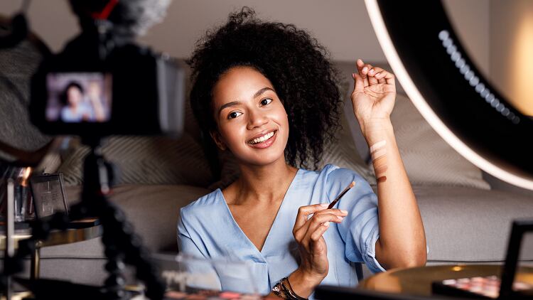 L’Oréal invests in social-selling software to increase ecomm revenue above 25%