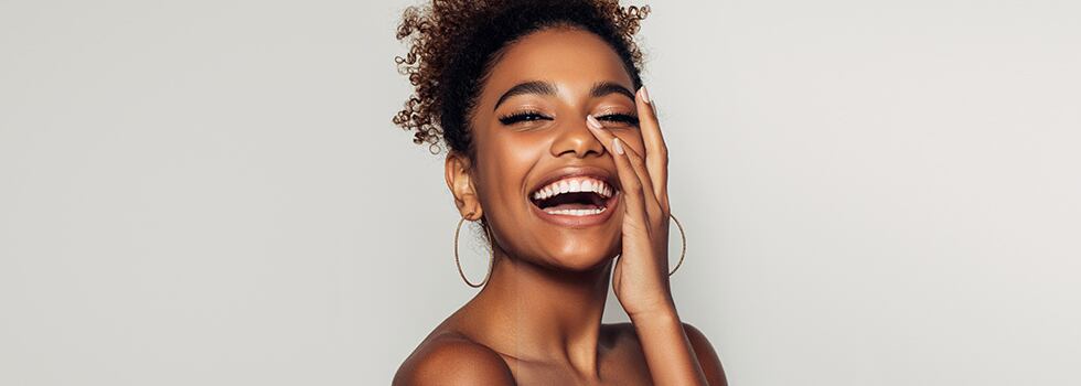 In-the-heathy-economy-consumers-embrace-healthy-skin-from-head-to-toe.jpg