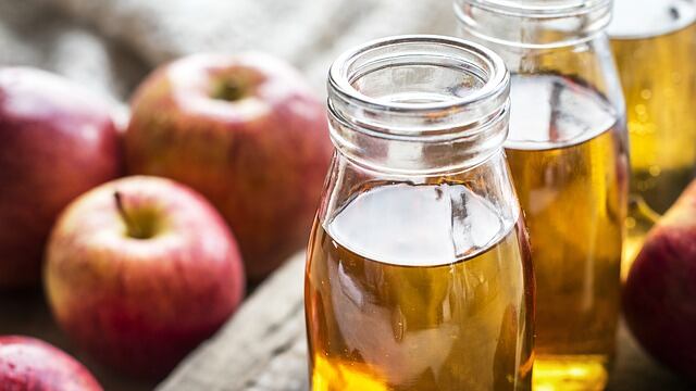 Trend-Spotting-vinegar-beauty-treatments.jpg