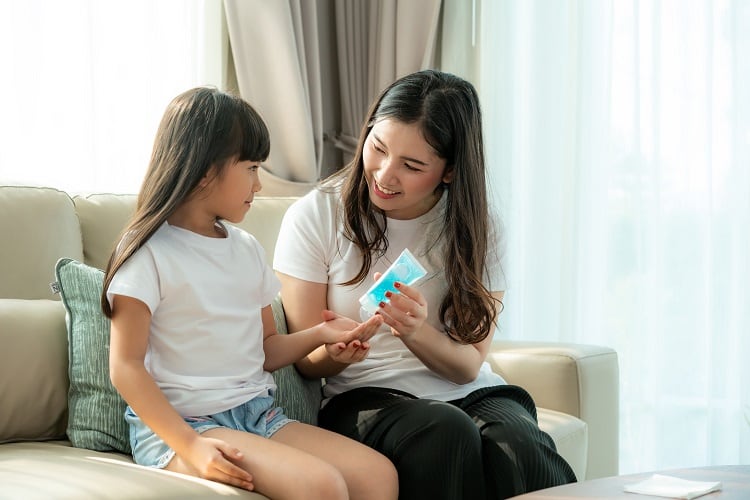 New-FDA-guidance-on-hand-sanitizer-production.jpg