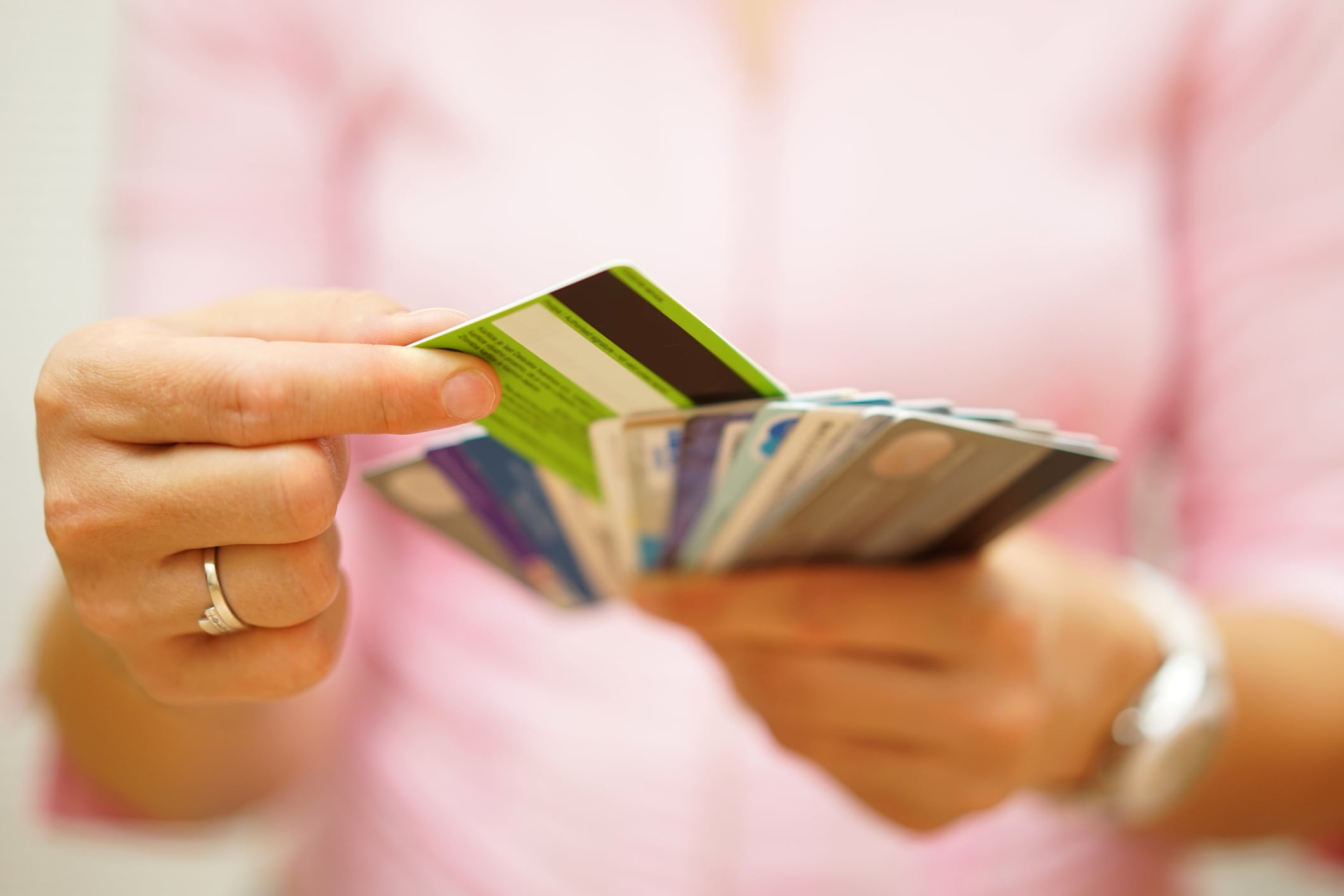 "As inflation persists and disposable incomes tighten, there is growing consumer hesitation around non-essential or premium beauty purchases, especially when prices are impacted by tariffs on imported ingredients and packaging materials," said Madhav Pitaliya , Senior Research Executive, Coresight Research.