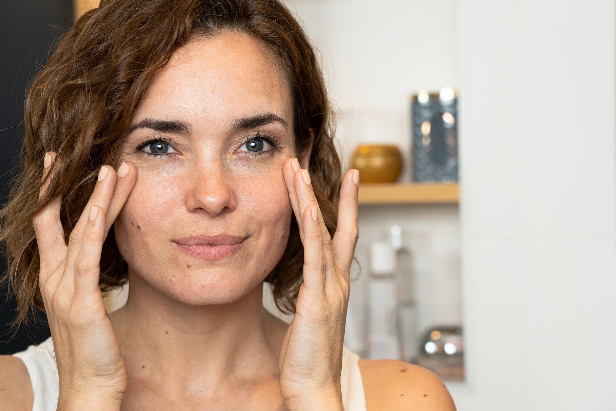 New skin hydration combination: olive extract and spirulina