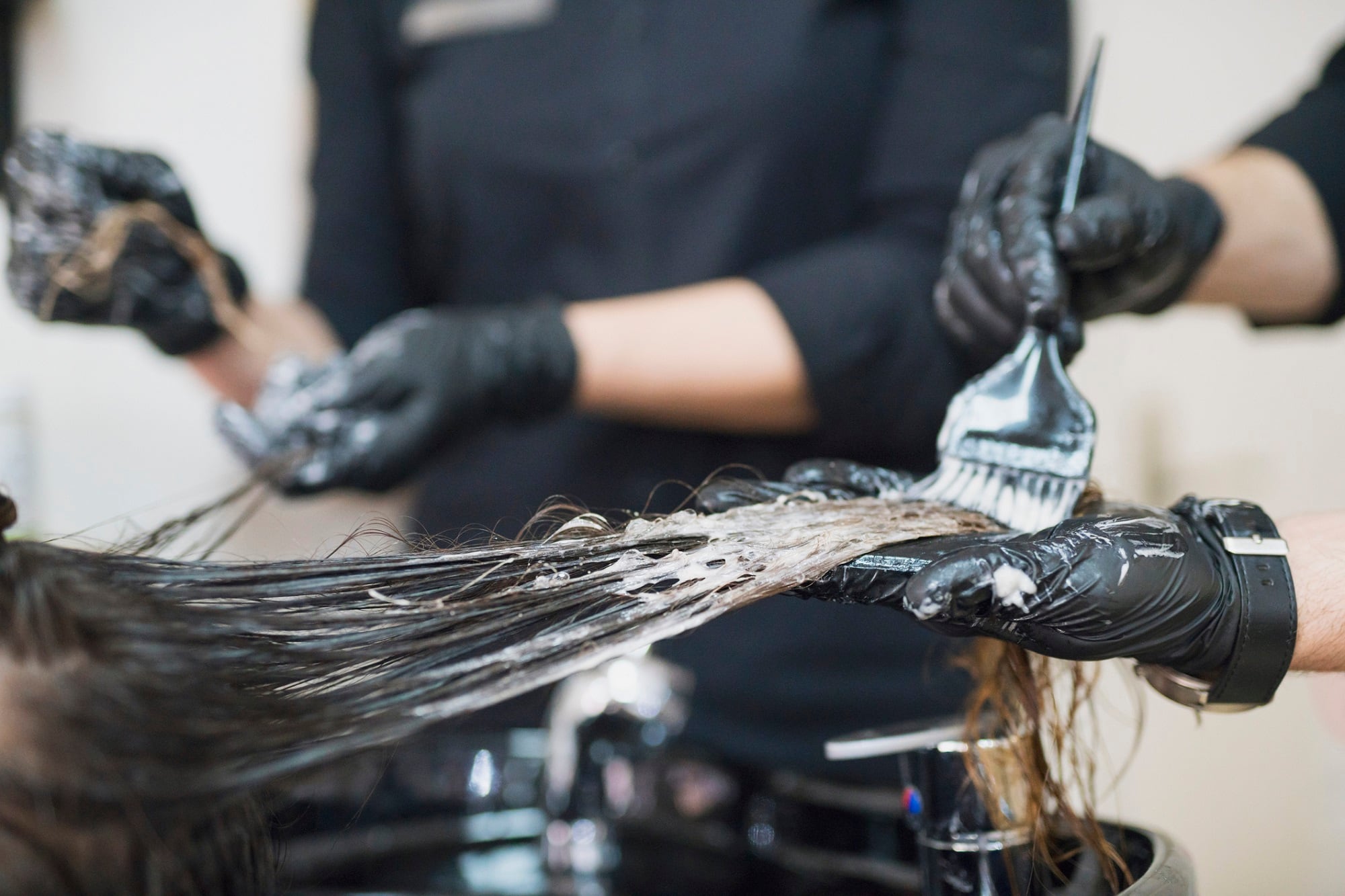 CHI-Color-Express-promises-permanent-hair-color-in-10-minutes.jpg