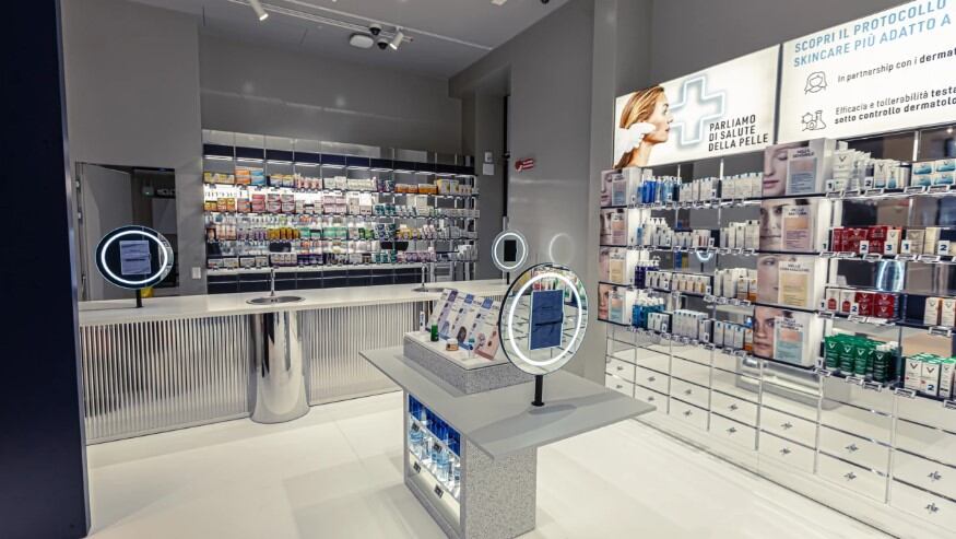 Amazon new beauty store in central Milan