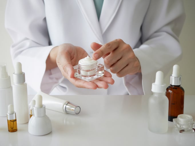 beauty_Cream_formulation_preservatives_natural_ingredients_formula_skincare_lab_science.jpg