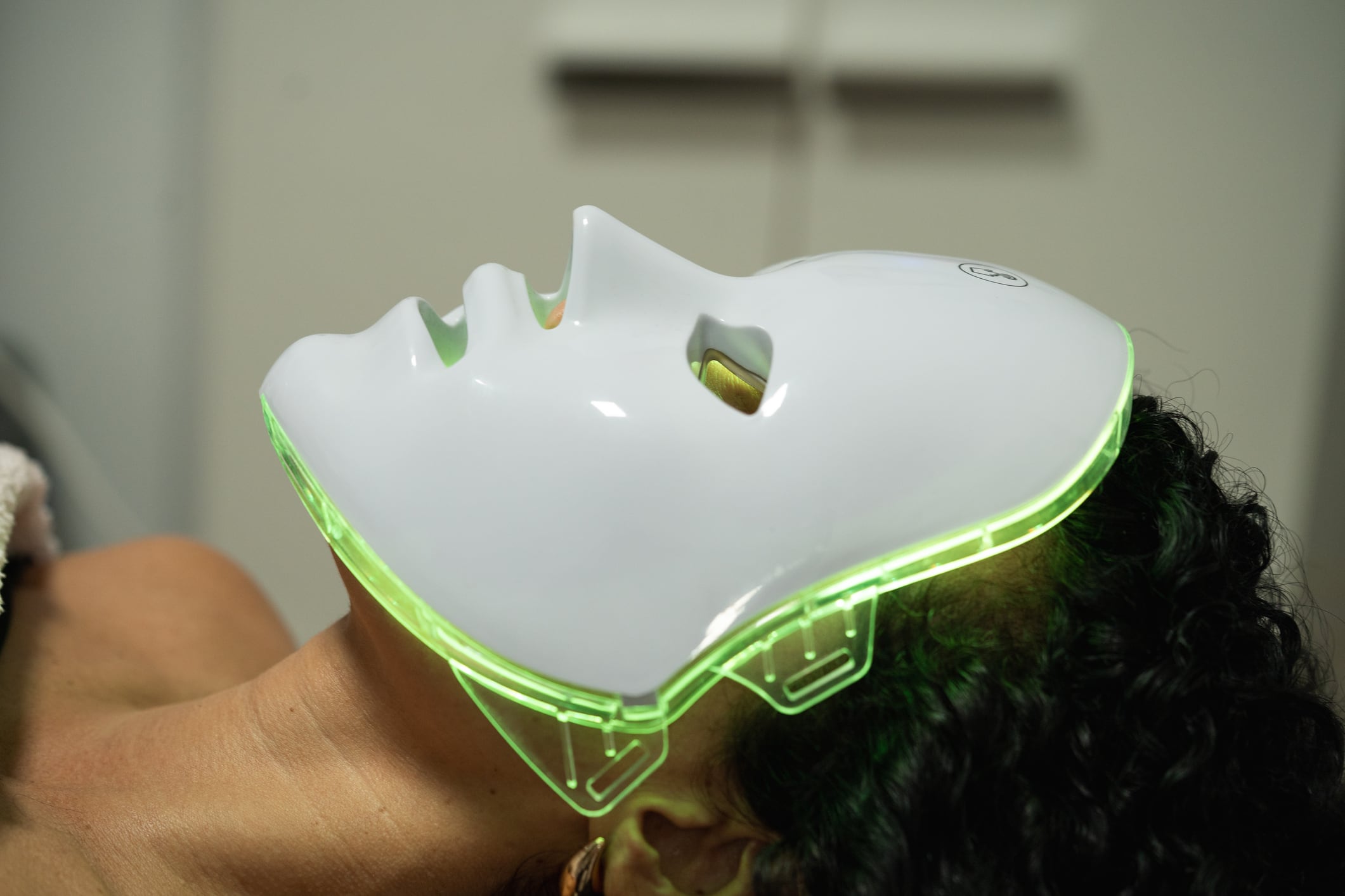 Unregulated LED masks “flooding” the beauty market, says expert