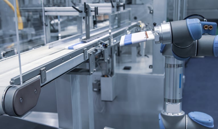 robot_machine_factory_smart_intelligent_AI_digital_machinelearning_beautytech_technologies.jpg