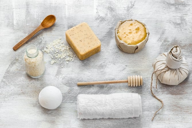 5 formats in waterless, solid and low water cosmetics on the market today