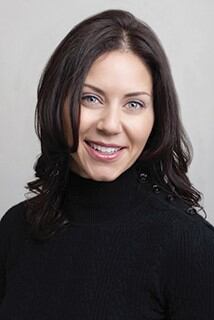 karetnickaliza-214x320.jpg