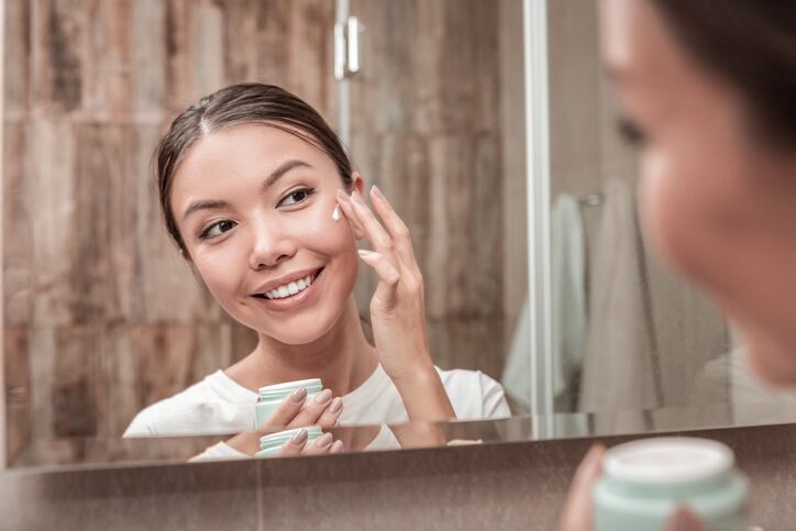 face_Cream_personalcare_facecare_facial_bathroom_woman_consumer_hygiene_pampering_skin_skinhealth_hydration_pot_trends_product_selfcare.jpg