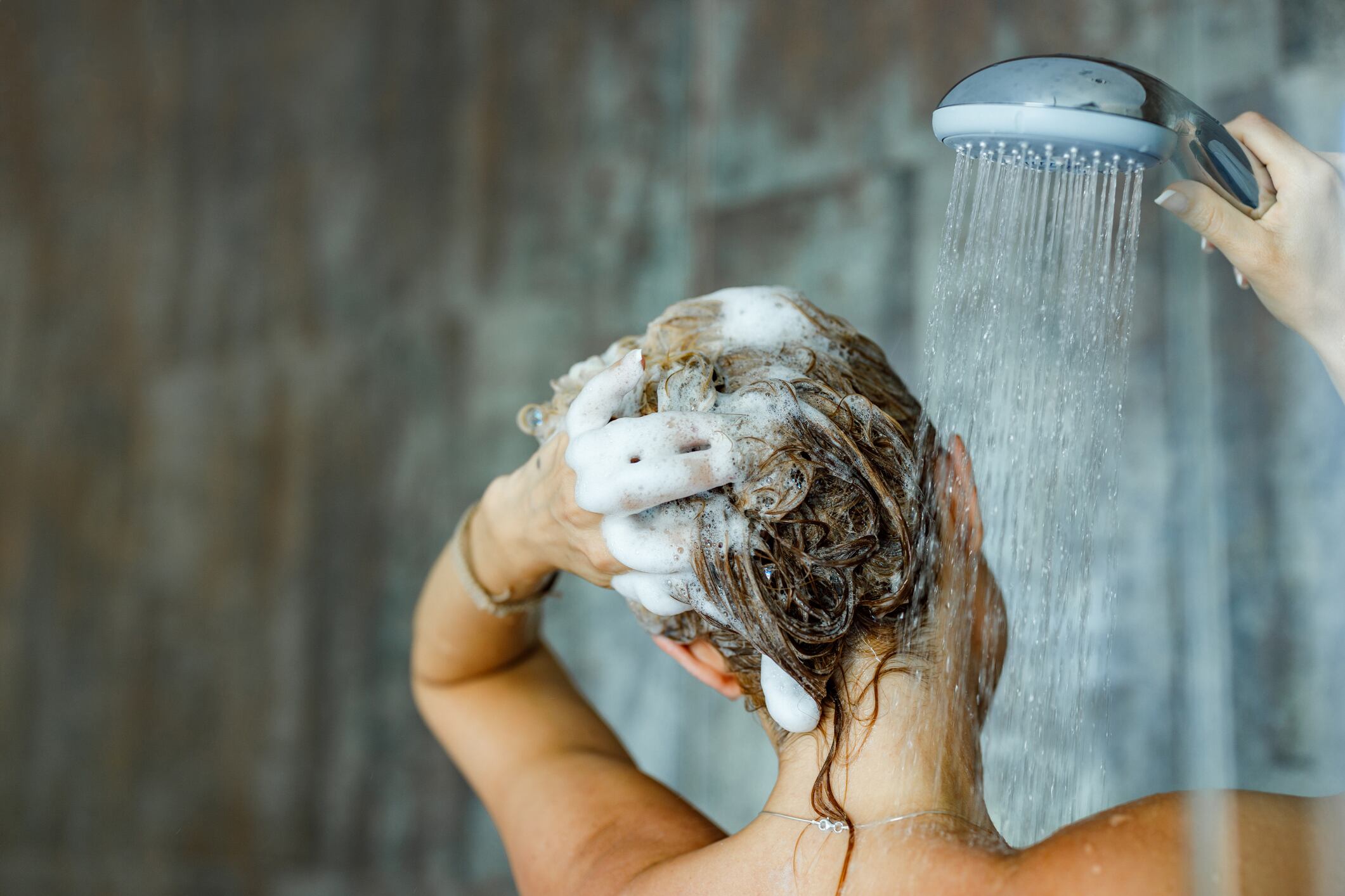 Non-medicated shampoo can help promote healthy scalp: Henkel study
