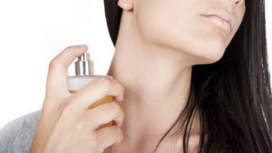 The power of perfume – Study shows it increases attractiveness!