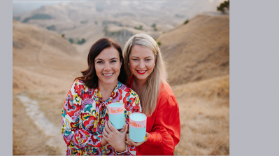 Robyn Mclean (right) and Hello Cup Co-Founder Mary Bond