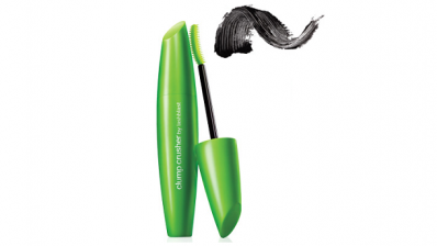 P&G Covergirl mascara ad condemned over enhanced images
