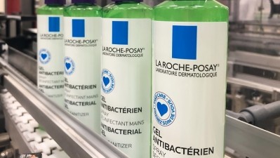 La Roche-Posay distributes sanitizer and hand cream to doctors